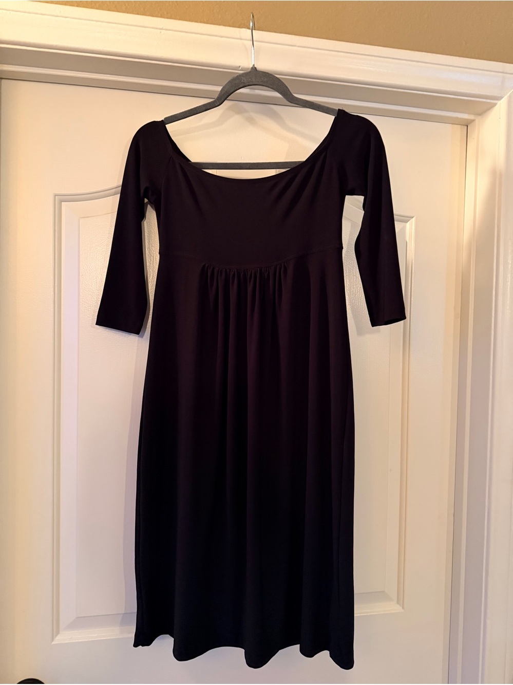 Norma Kamali Black Scoop-Neck Midi Dress EUC